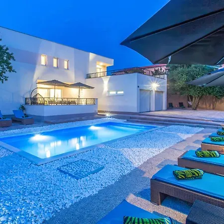 Hébergement de vacances Beautiful In With Wifi