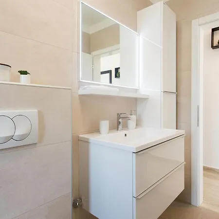 Beautiful In With Wifi Kraj (Split)